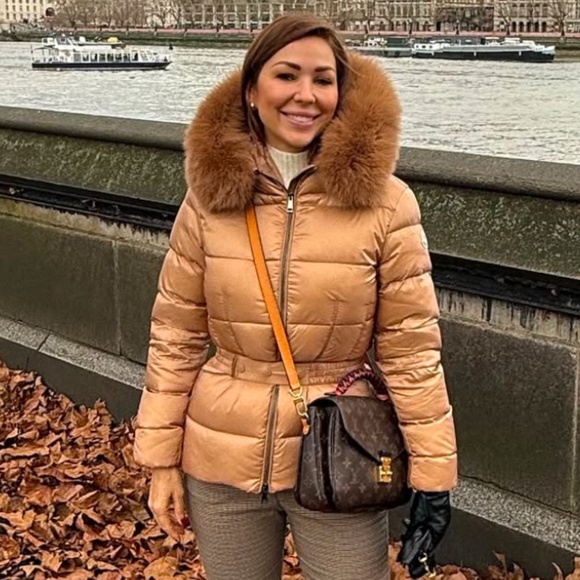 Moncler Jackets & Blazers - CAMEL BEIGE HOODED SHORT DOWN JACKET XS